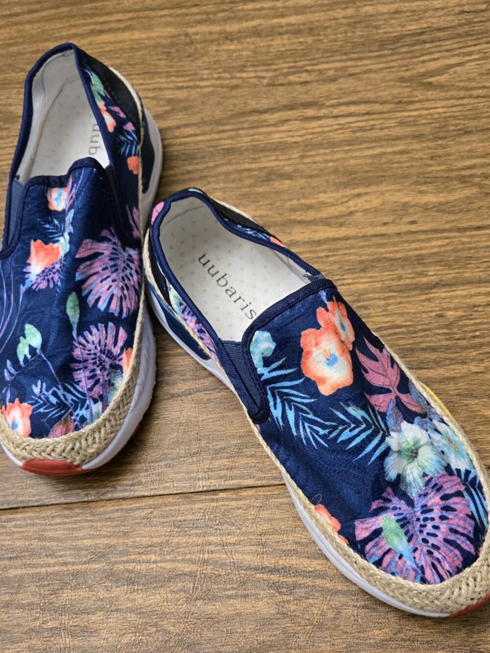 UUBARIS Women's Navy w/Floral Print Slip-On Platform Espadrilles - Size 8.5M